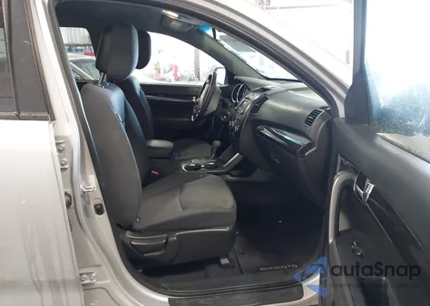 2013 Kia Sorento Lx V6 z USA, uszkodzony, nr VIN 5XYKTDA23DG404174